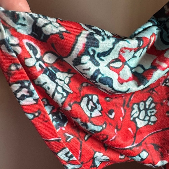 Graphic Tunic with Short Sleeves and Mandarin Collar - Picture 4 of 7